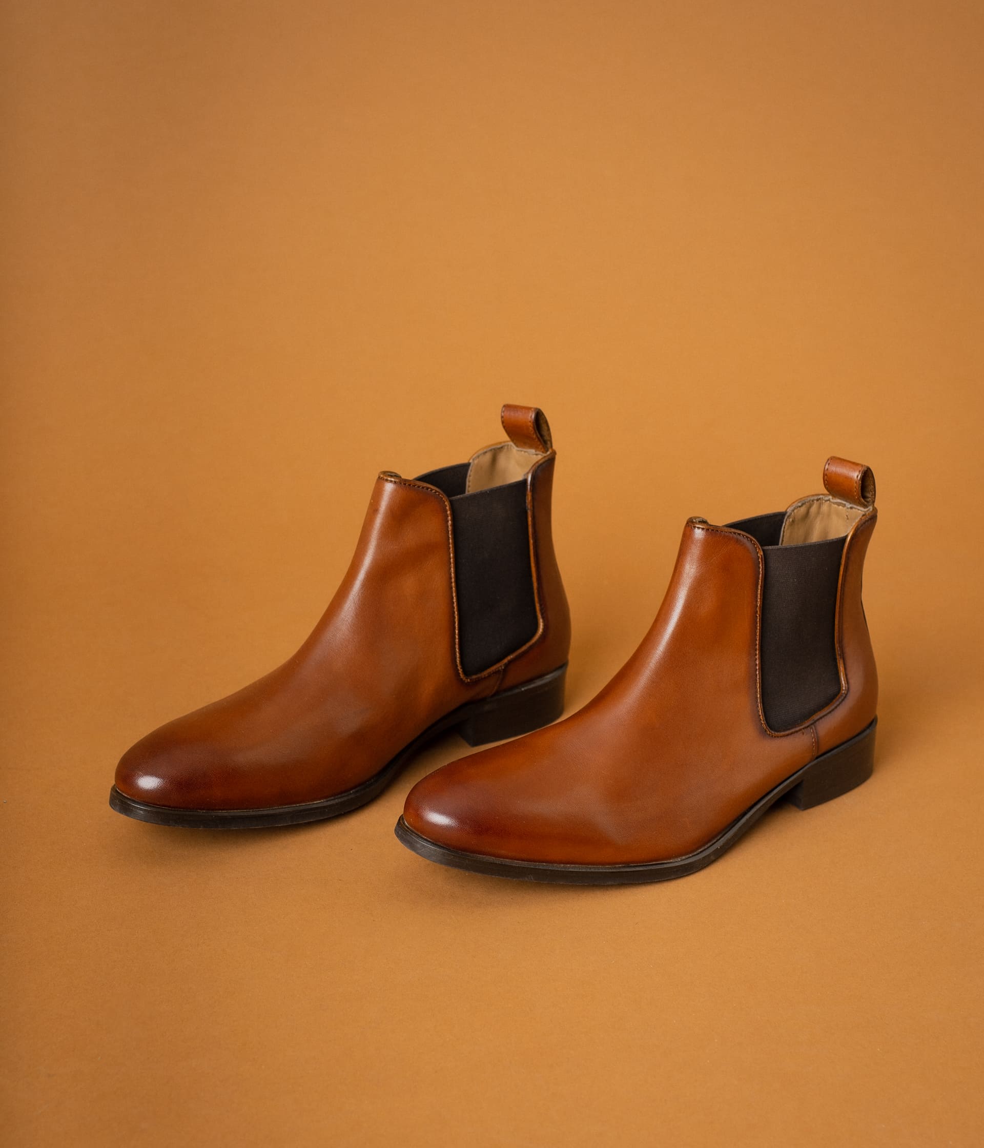G by guess men's jeb chelsea boots clearance
