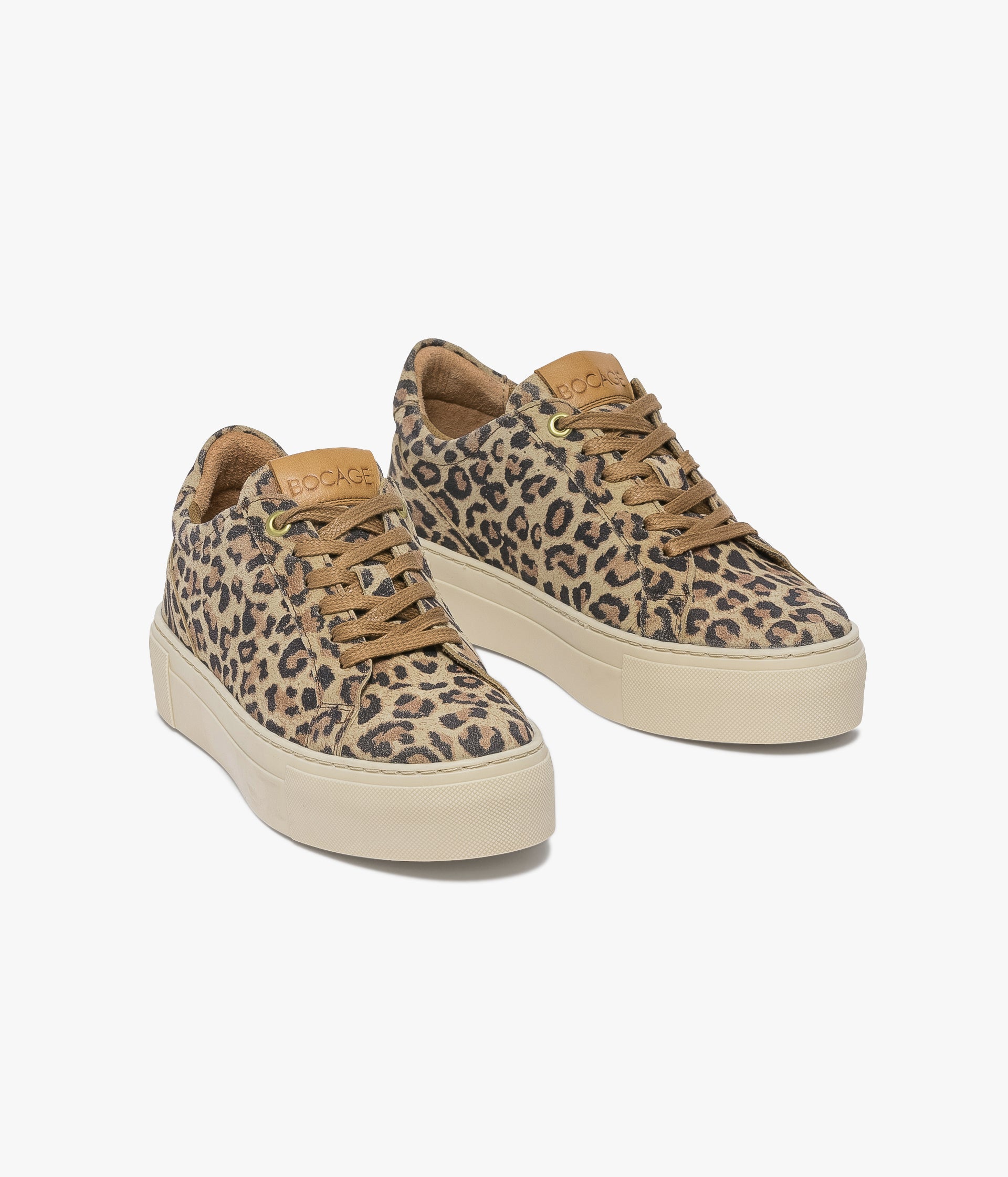 Platform leopard sneakers top