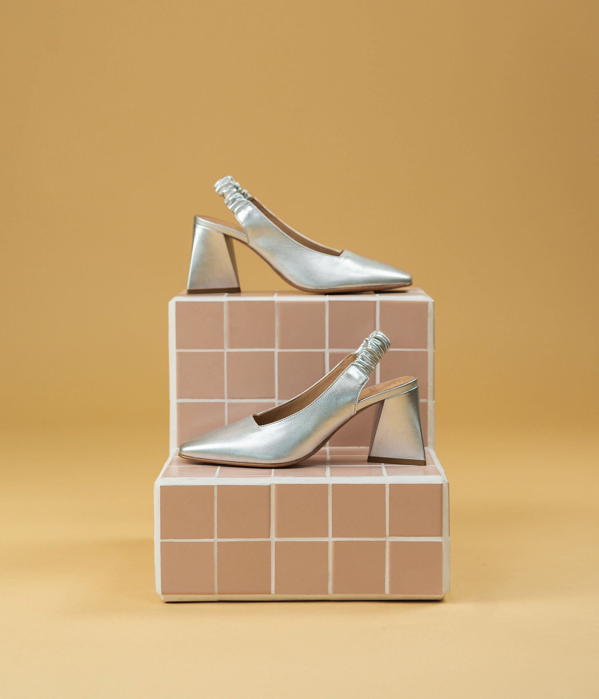 Derbies argentées top zara