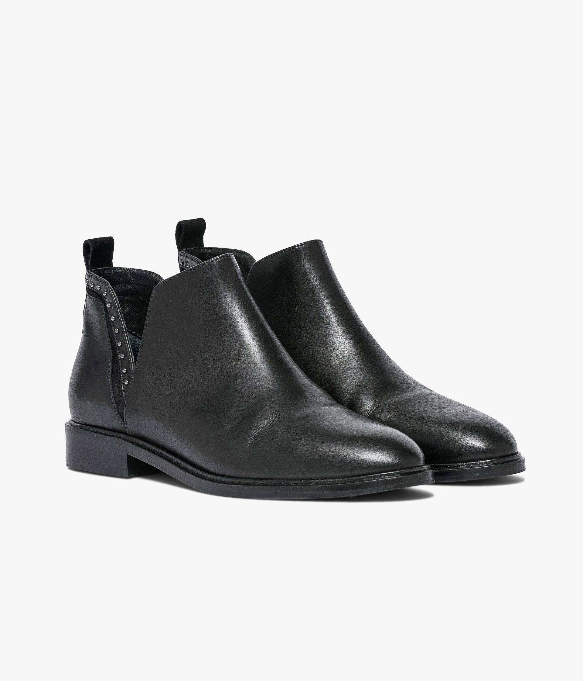Flat black boots with studs shop