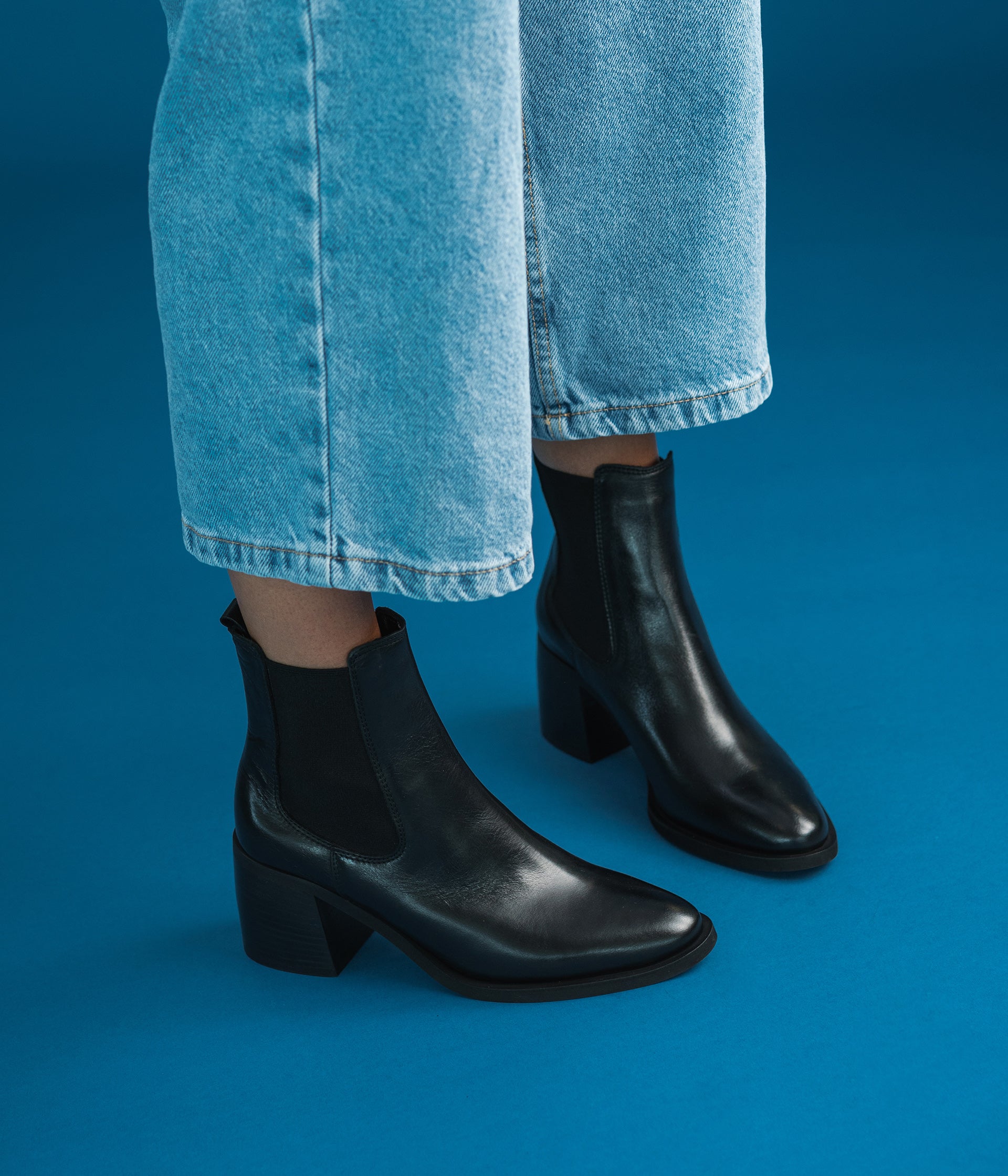 BLACK THEO CHELSEA BOOTS Low boots WOMEN Bocage
