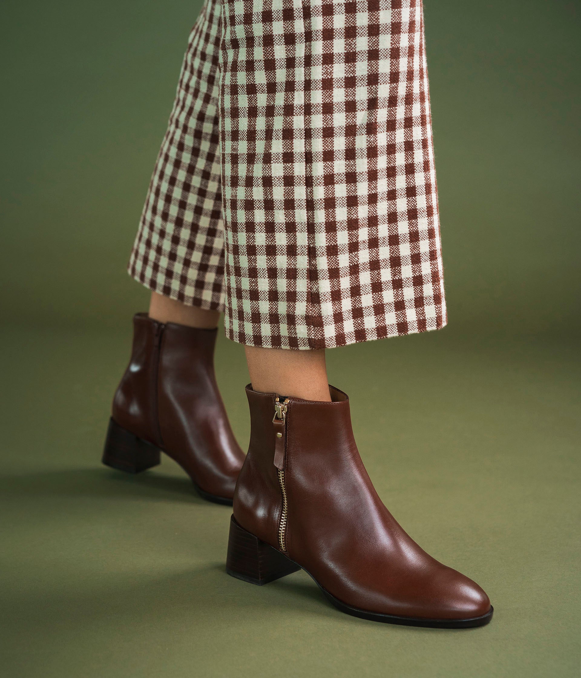 Ankle boots cognac best sale